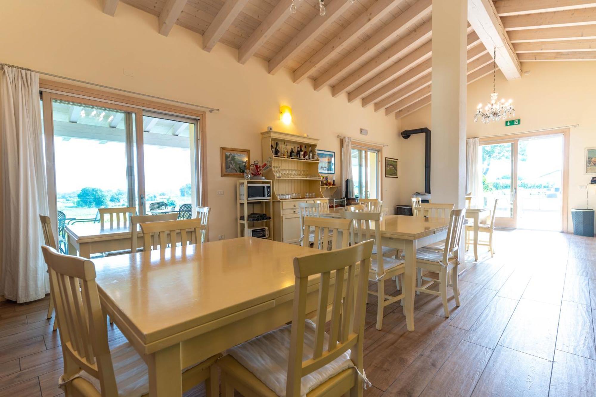 Agriturismo Colle Dei Pivi Ponti sul Mincio Bagian luar foto